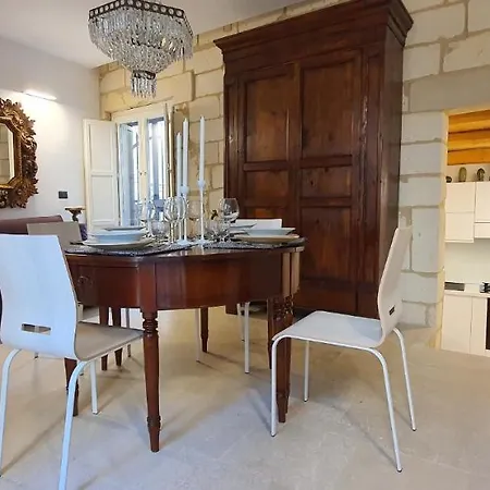 La Dimora Degli Eroi Holiday home Noto
